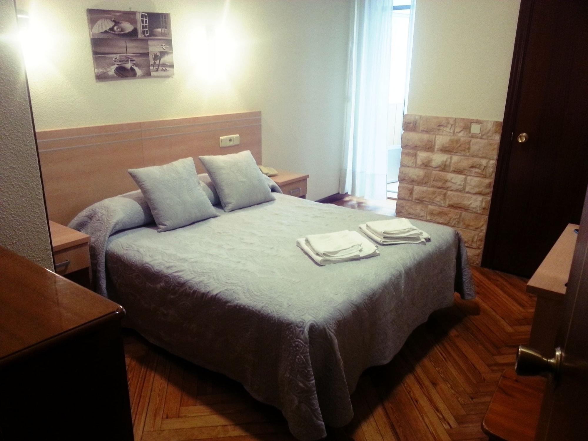Hostal Avenida Madrid Exterior foto
